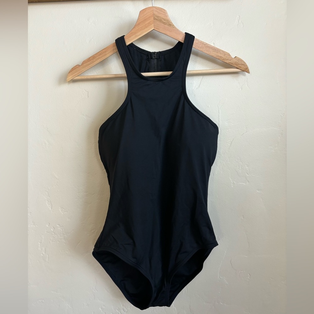 GapFit Women’s One Piece Black Razorback Swim Suit, Size Small